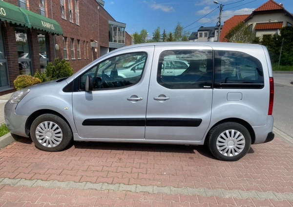 Citroen Berlingo cena 23900 przebieg: 179405, rok produkcji 2010 z Lubaczów małe 137